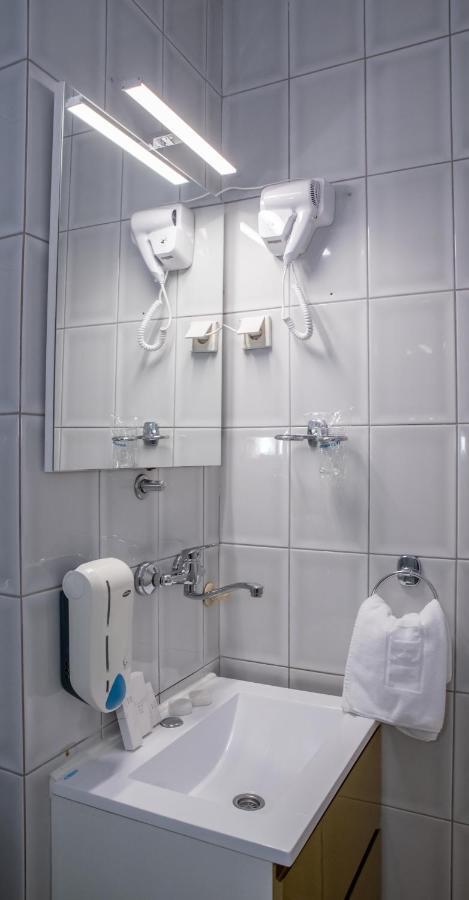 Hotel Integra 多博伊 外观 照片