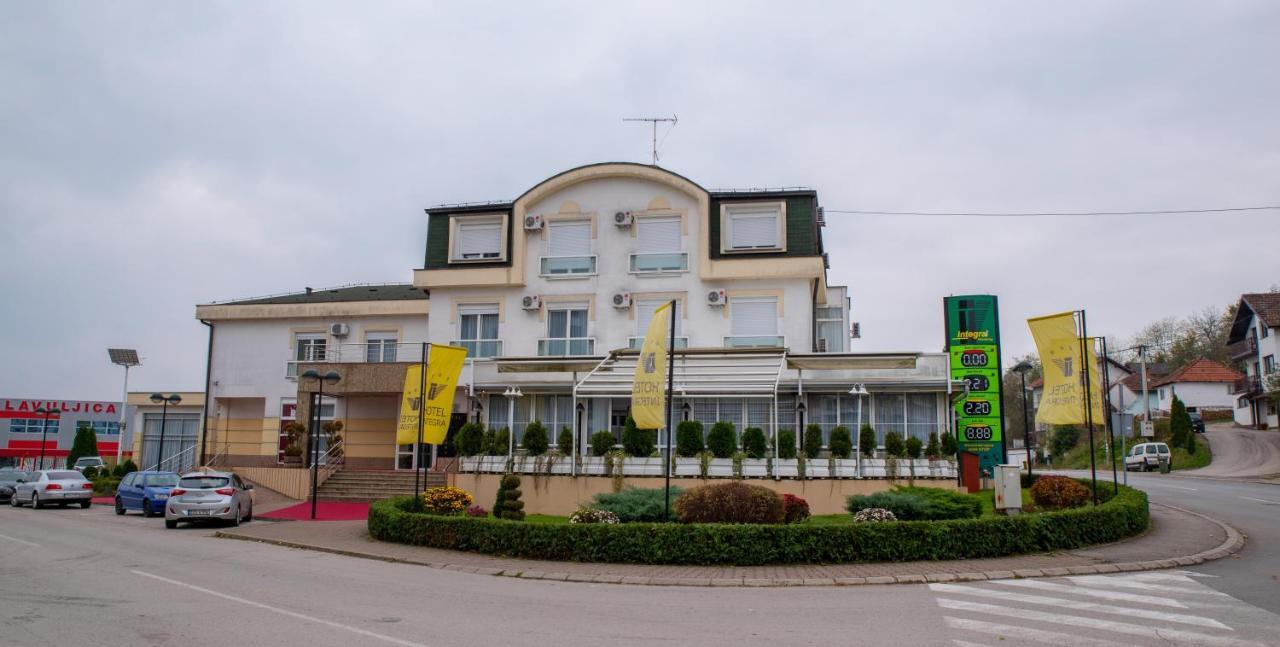 Hotel Integra 多博伊 外观 照片