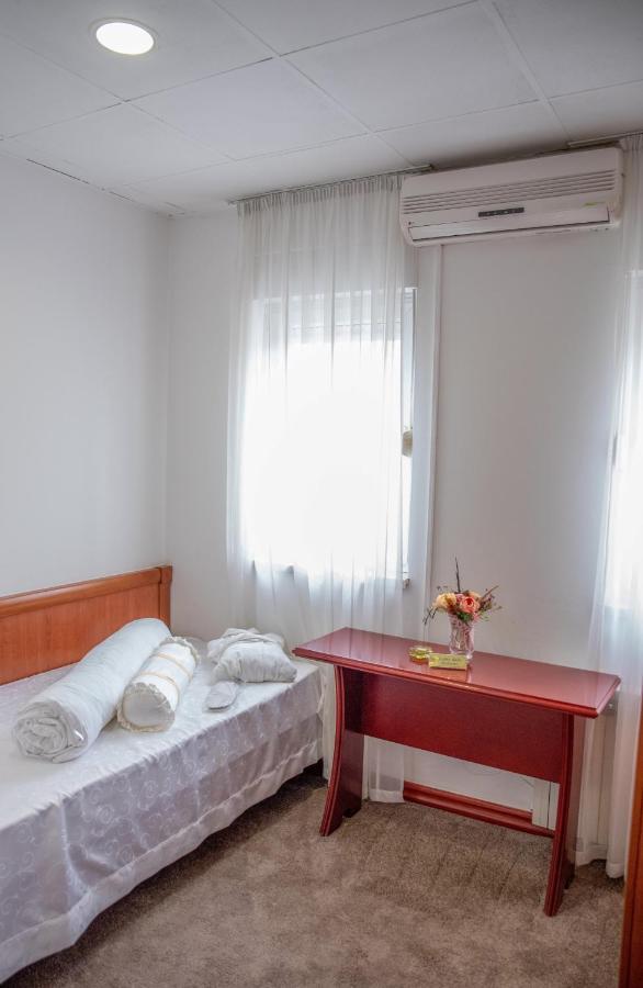 Hotel Integra 多博伊 外观 照片